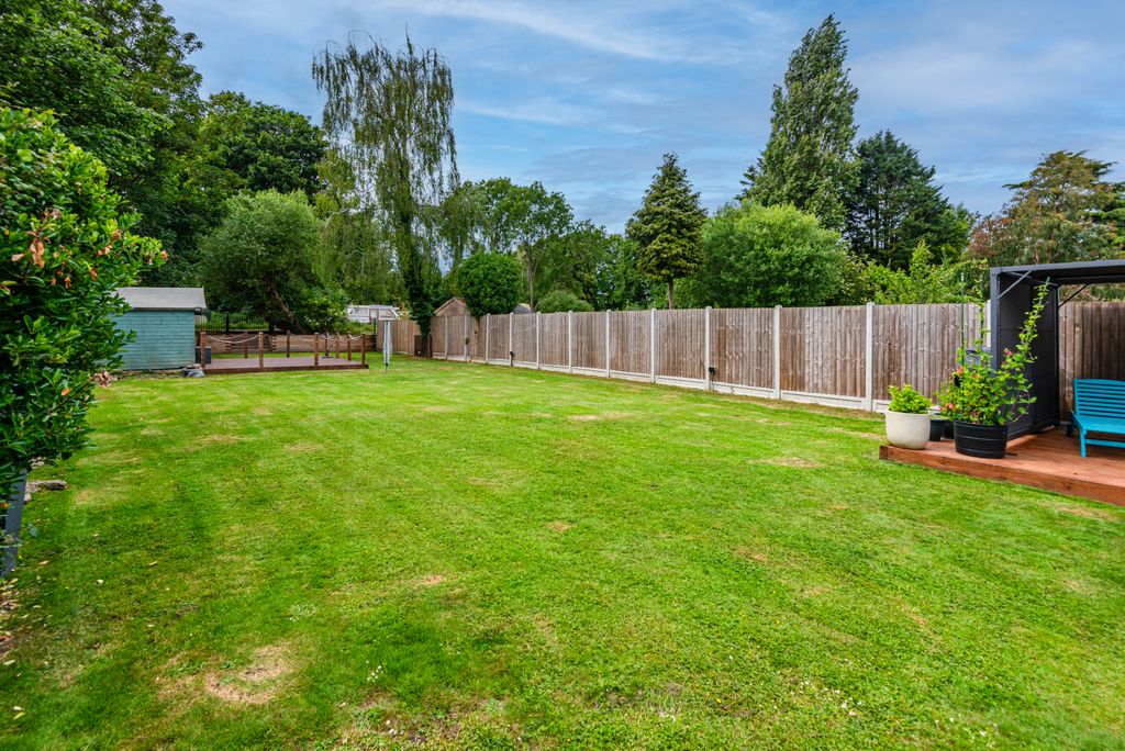 Additional image 28 of 4 bed detached house for saleAvenue Road, Dobbs Weir, Hoddesdon EN11