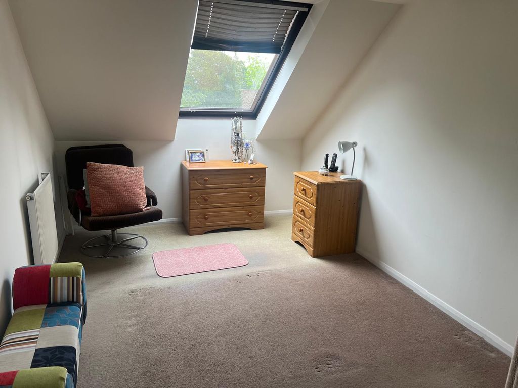 Additional image 9 of 3 bed flat for saleYewlands, Hoddesdon EN11