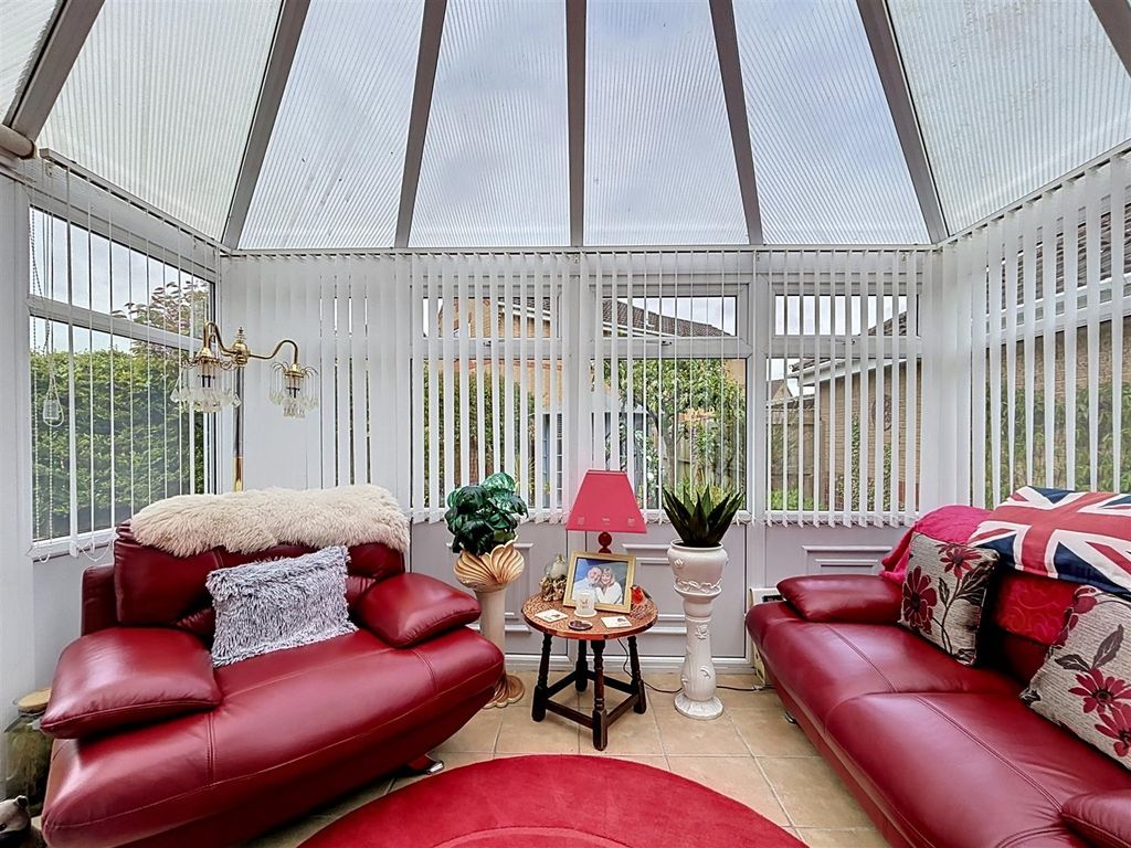 Additional image 5 of 4 bed detached house for saleCheyne Garth, Hornsea HU18