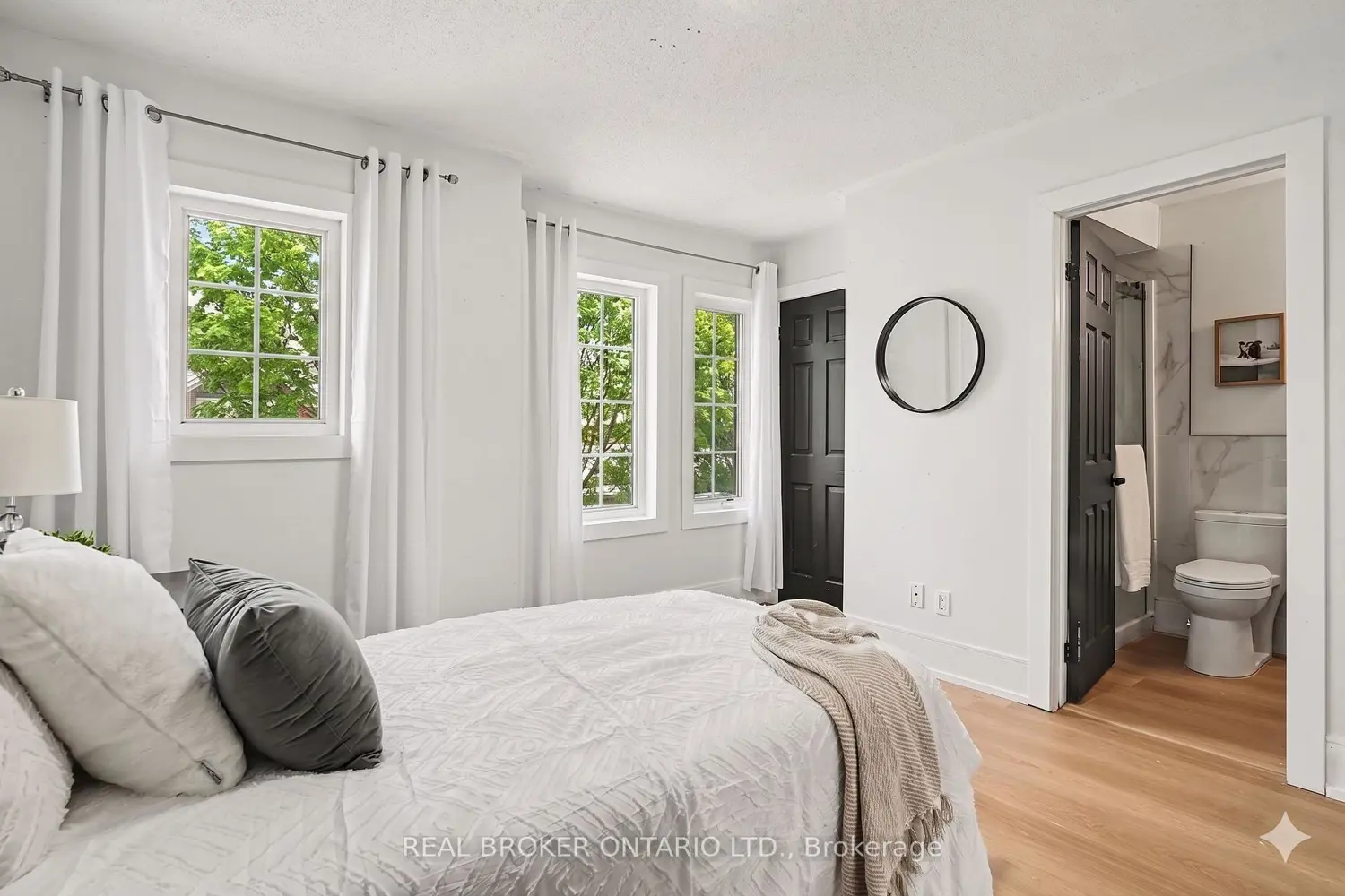 Additional image 7 of 16 Leitch Avenue