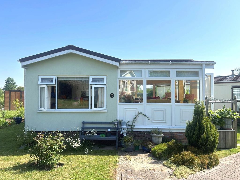 Additional image 8 of 1 bed property for saleCountryside Farm Park, Church Lane, Upper Beeding, West Sussex BN44
