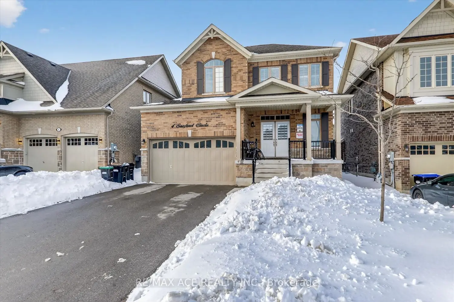 4 Sanford Circle photo 2