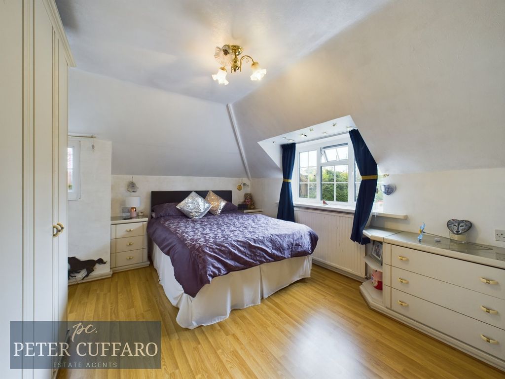 Additional image 12 of 5 bed detached house for saleYewlands, Hoddesdon EN11