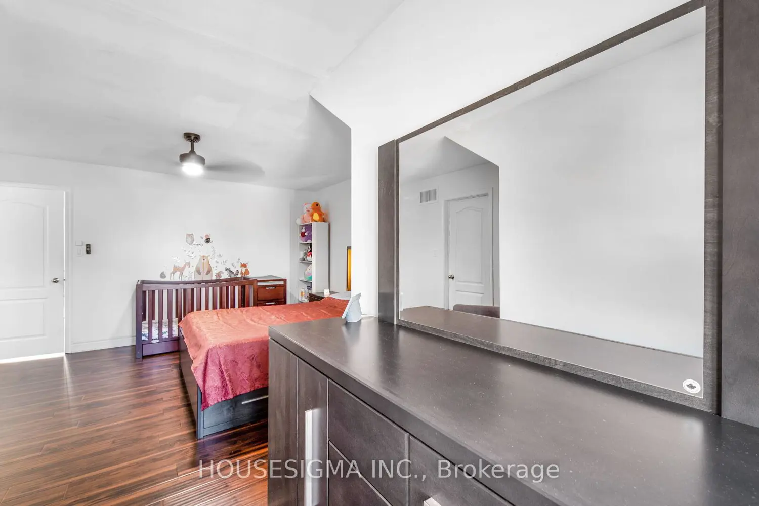 18 Lovegrove Lane photo 5