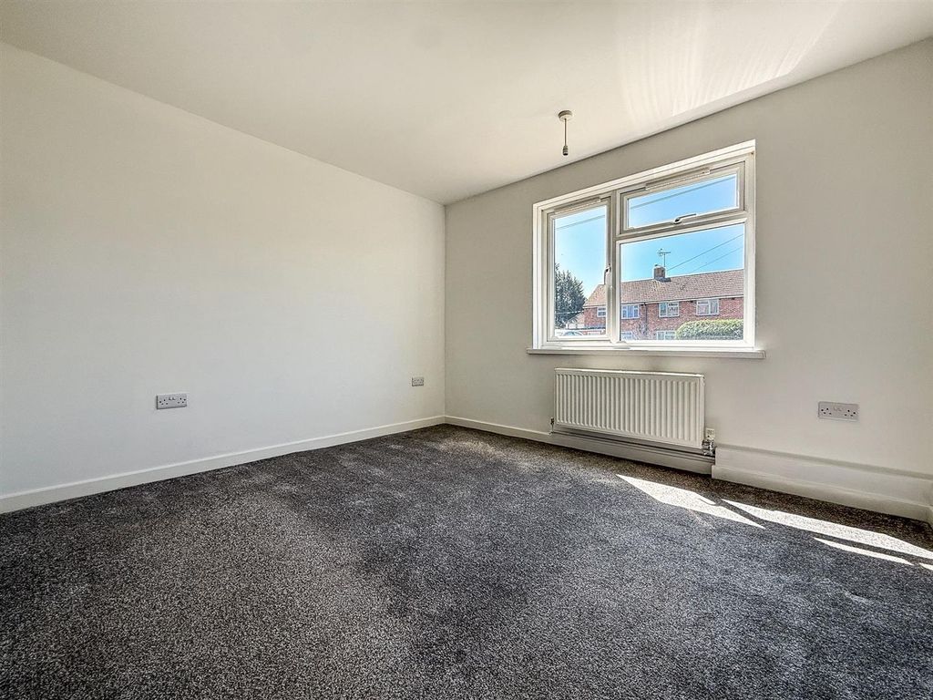 Additional image 6 of 1 bed flat for saleBlendworth Crescent, Havant PO9
