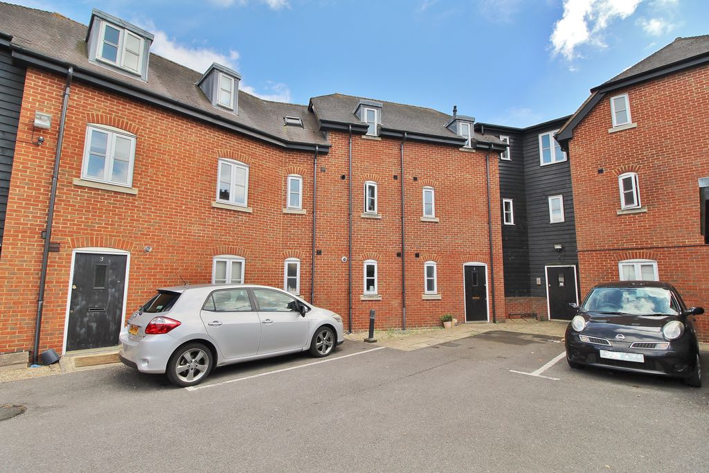 Additional image 4 of 2 bed flat for saleBrockhampton Lane, Havant PO9