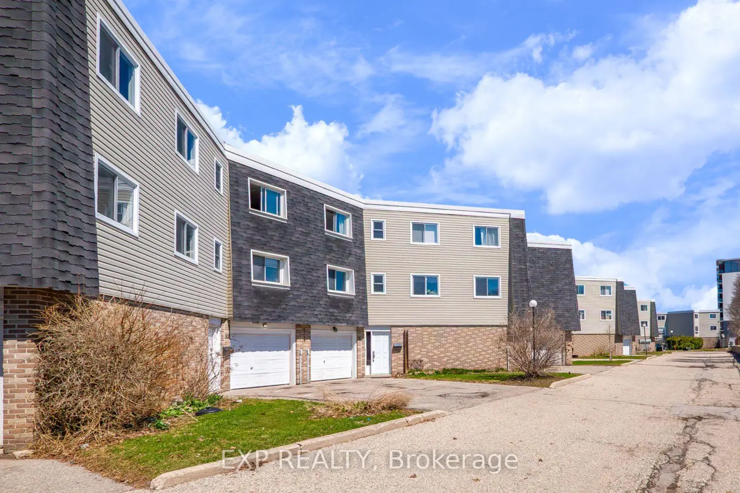 60 Elmsdale Drive 36
