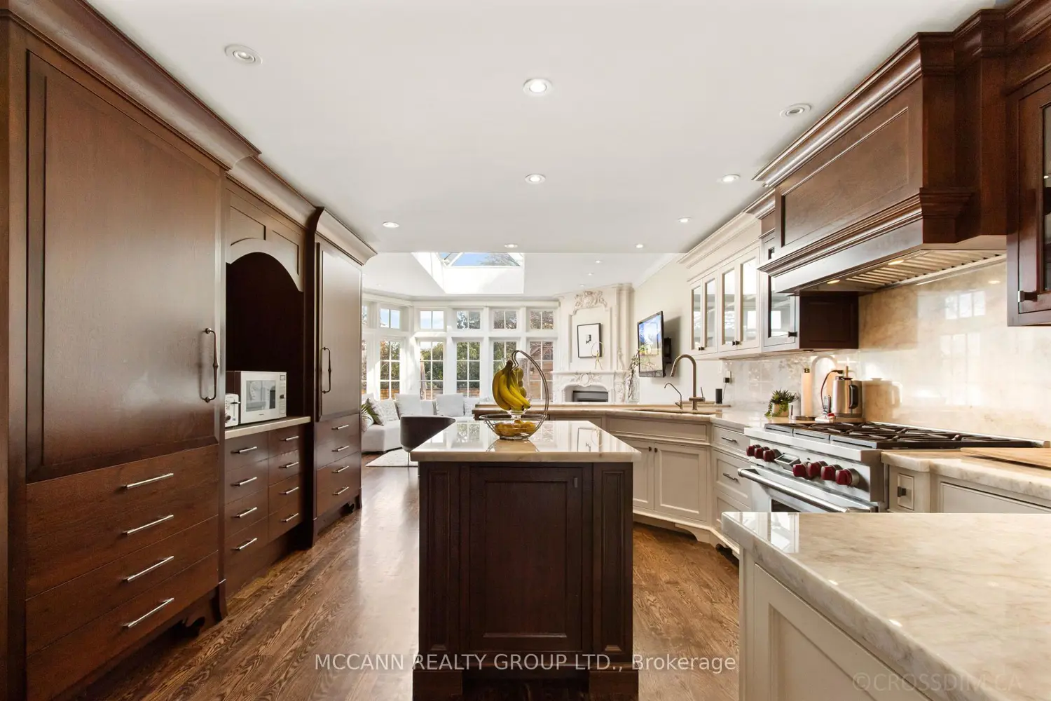 27 Strathgowan Crescent photo 5