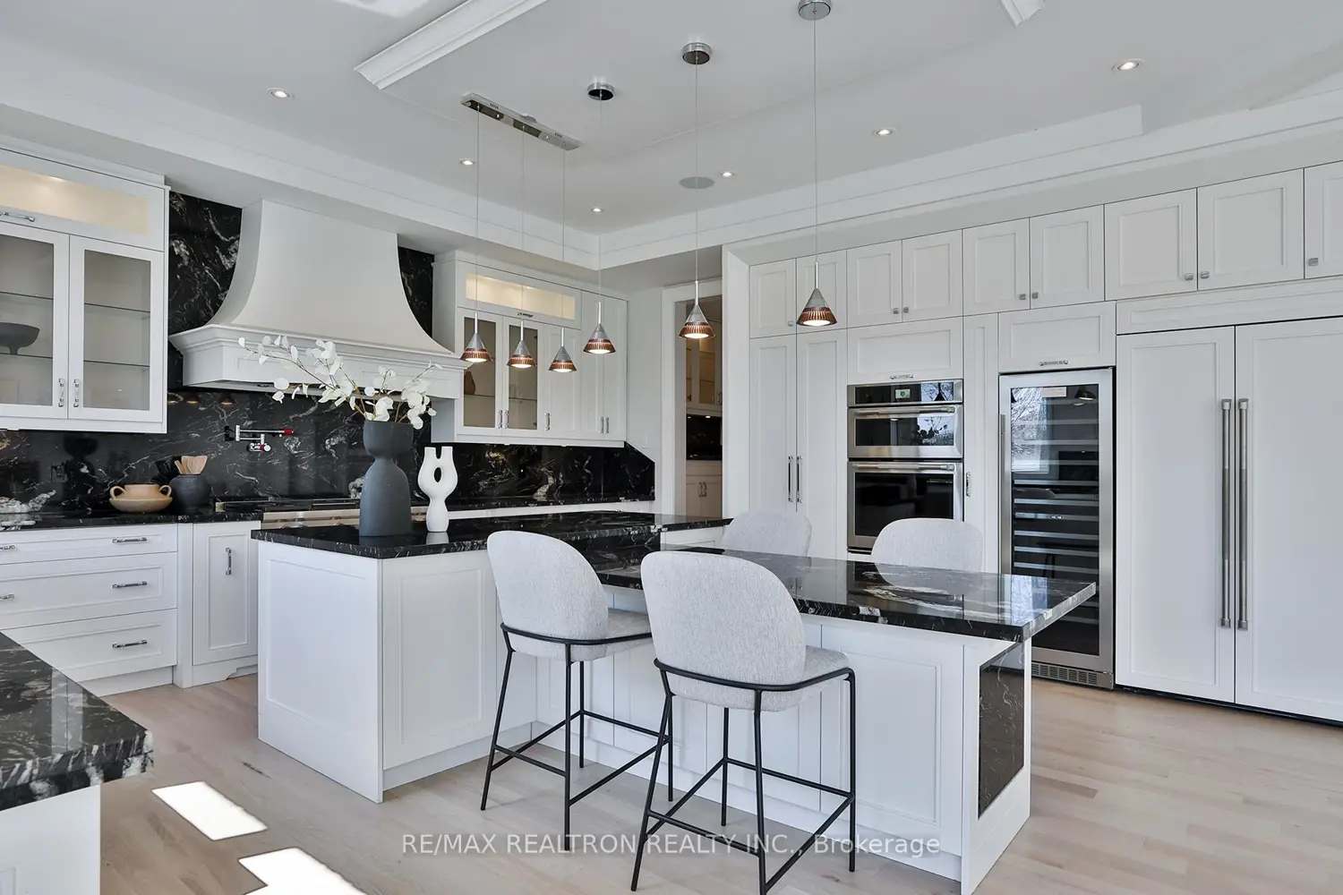 261 Patricia Avenue photo 4