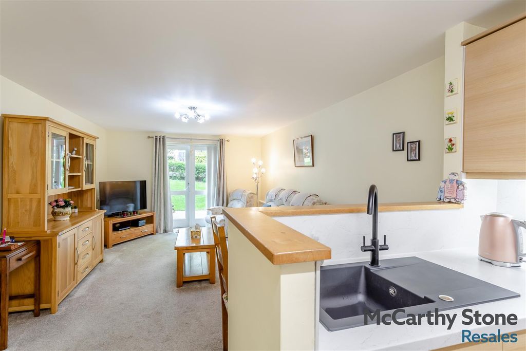 Additional image 7 of 1 bed flat for saleTrinity Court, Oxford Road, Halifax HX1