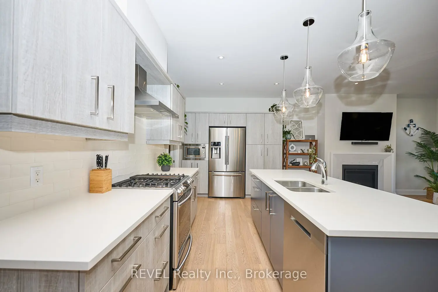 Additional image 5 of 9245 Shoveller Drive 19