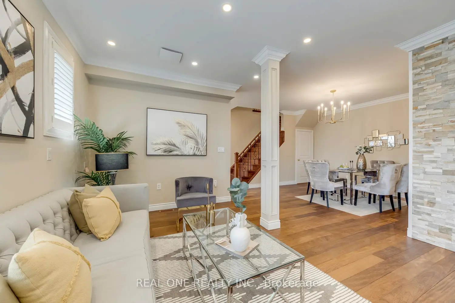 2363 Parkglen Avenue photo 4