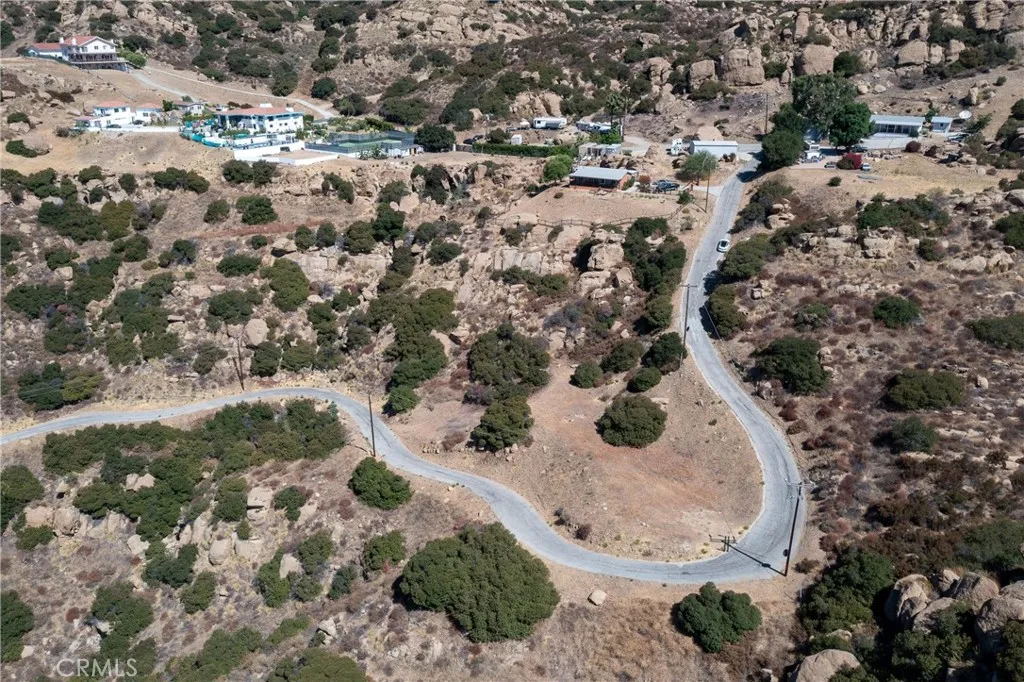 Thompson, Chatsworth, CA 91311 photo 5