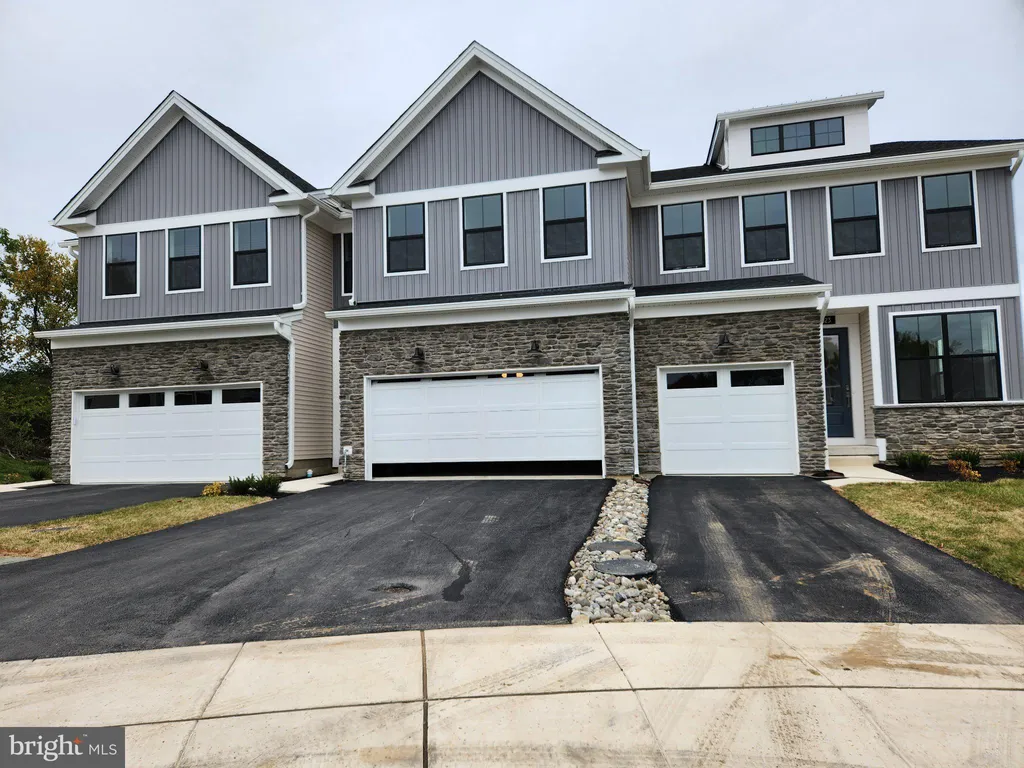 Additional image 3 of 821 Bayberry Ct Unit 821, King Of Prussia, PA 19406