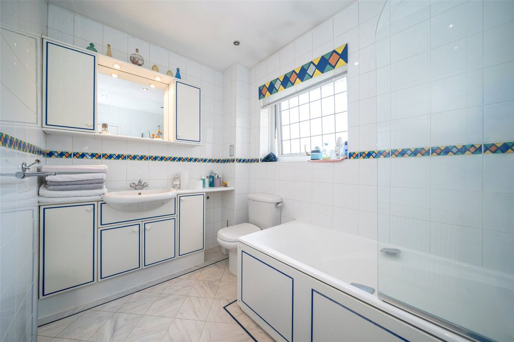 Additional image 9 of 4 bed detached house for saleWheatfield Avenue, Harpenden AL5