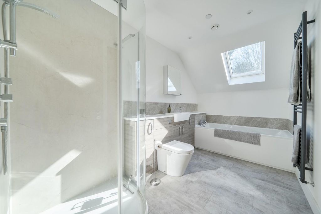Additional image 33 of 5 bed detached house for saleNorth Close, Havant PO9