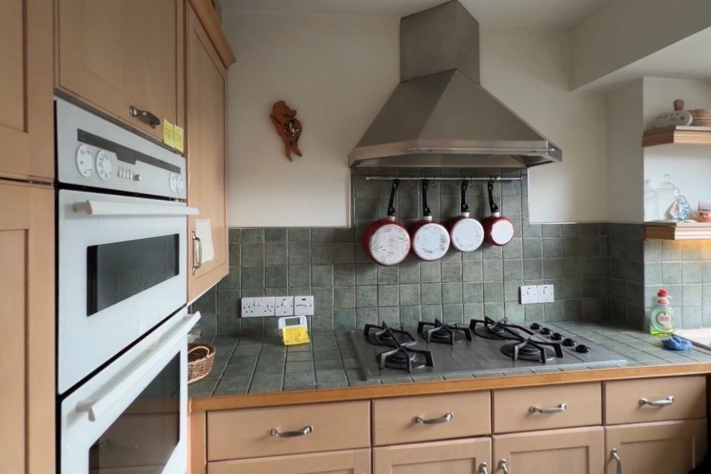 Additional image 2 of 3 bed flat for saleYewlands, Hoddesdon EN11