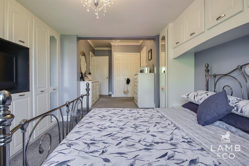 Additional image 27 of 5 bed detached house for saleFronks Road, Dovercourt CO12