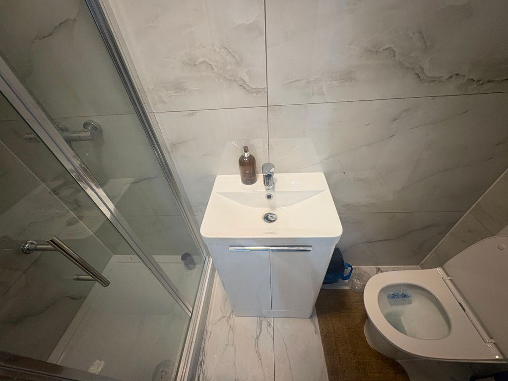 Additional image 18 of 6 bed semi-detached house for saleWentworth Crescent, Hayes UB3