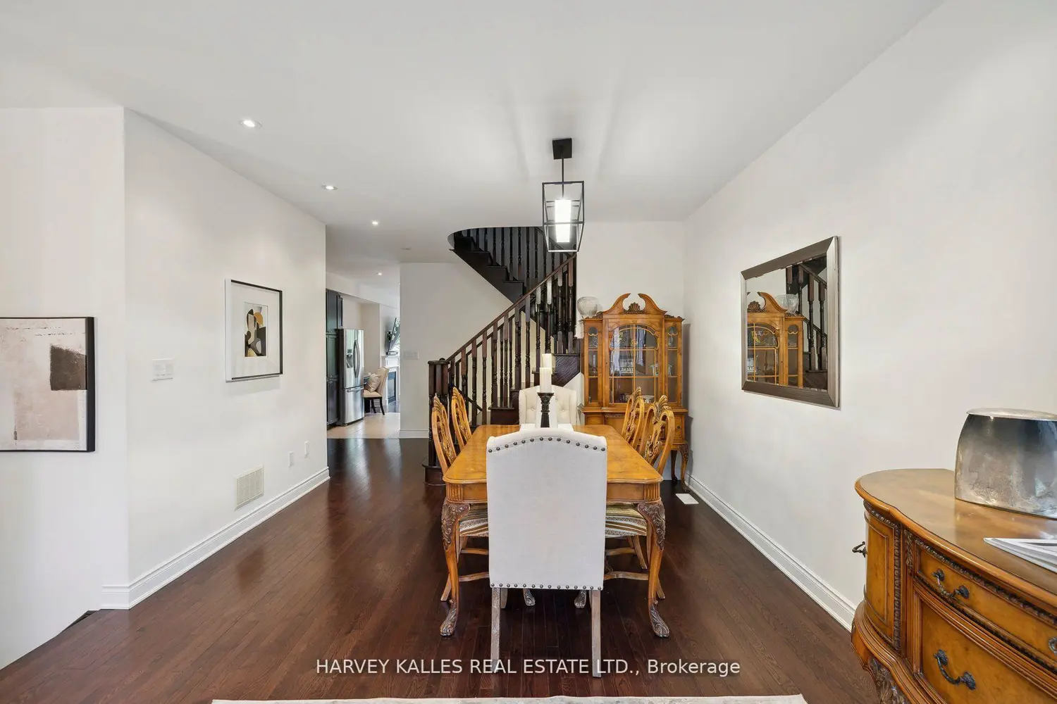 8777 Dufferin Street 45 photo 2