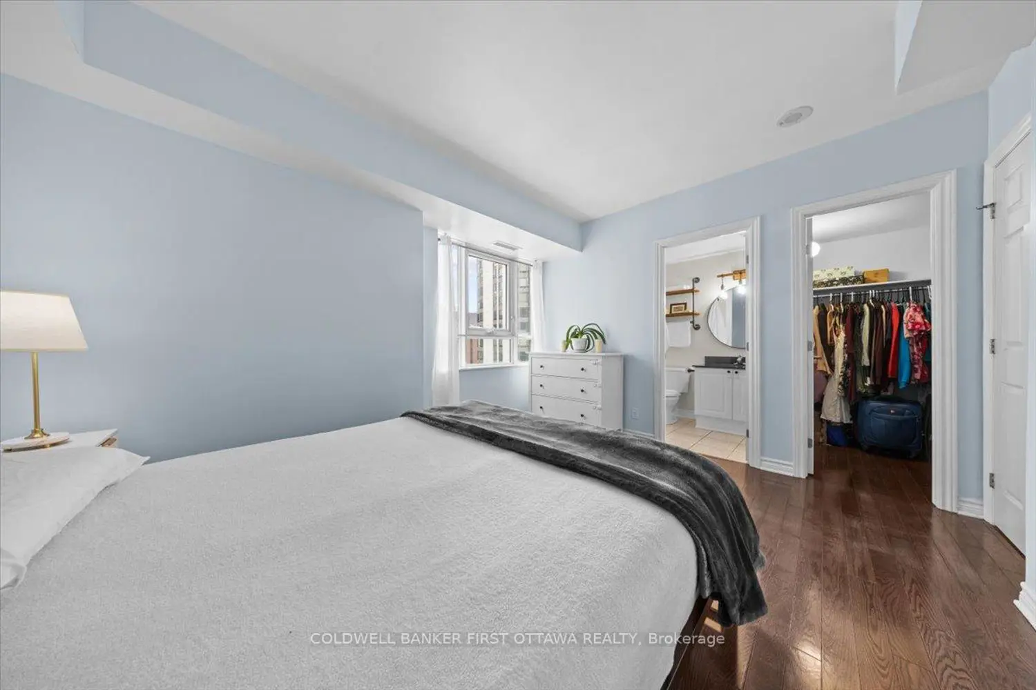 Additional image 8 of 445 Laurier Avenue 1401