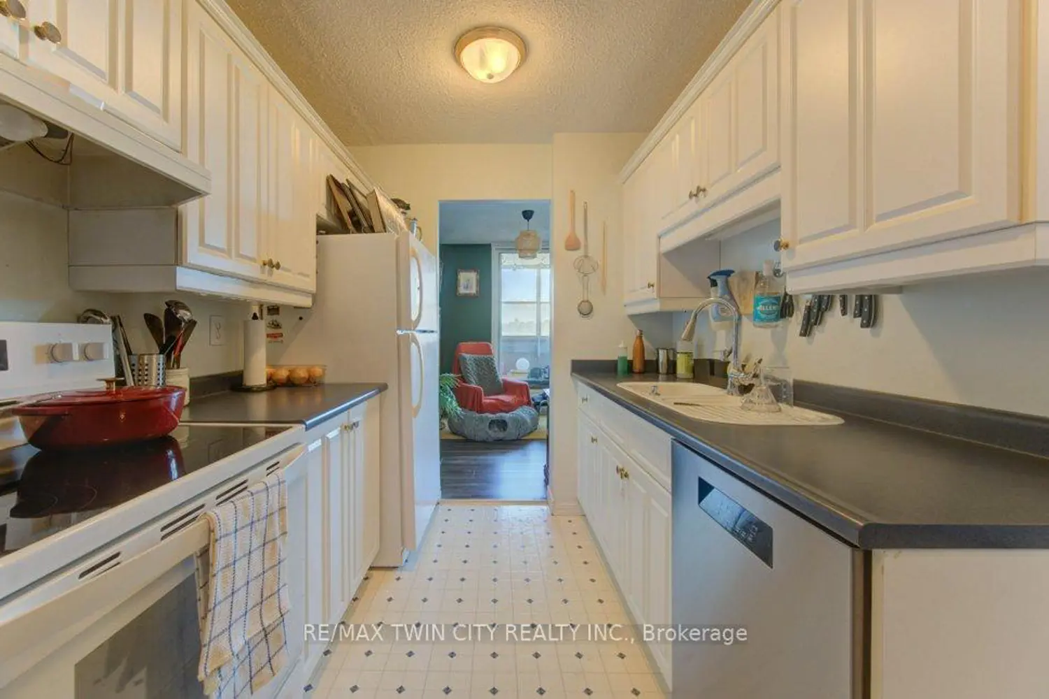 Additional image 14 of 225 Harvard Place 509