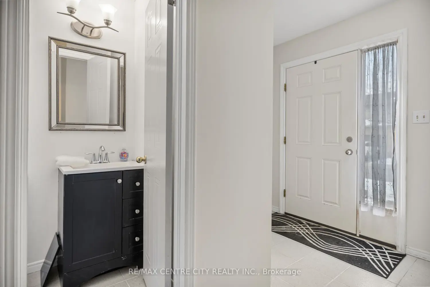 1199 Hamilton Road 58 photo 3