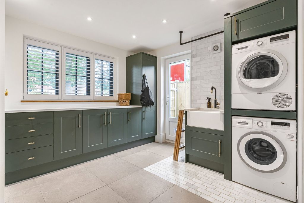 Additional image 8 of 5 bed detached house for saleMannings Heath, West Sussex RH13