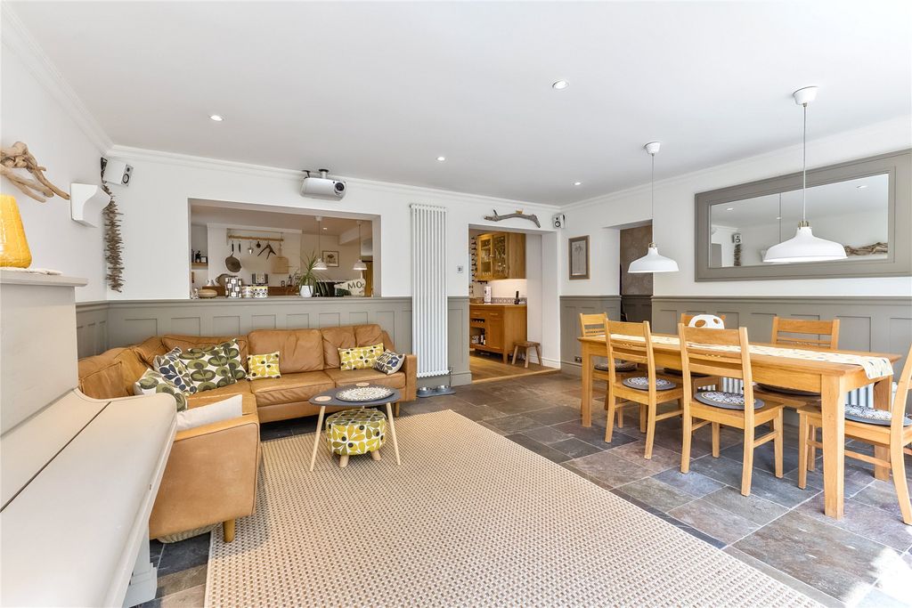 Additional image 9 of 3 bed detached house for saleHindhead, Surrey GU26