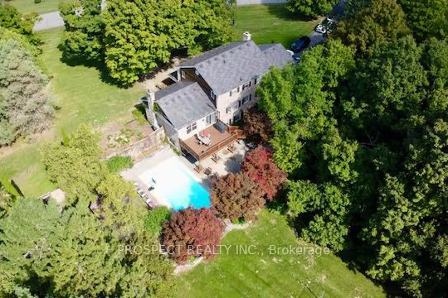 33 Gibson Lake Drive photo 2