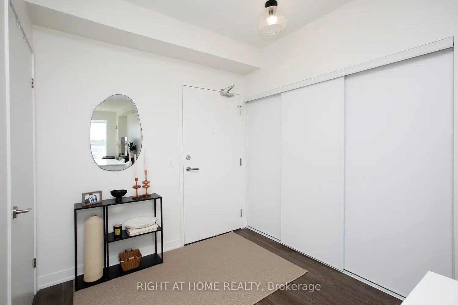 6 David Eyer Road 513 photo 4