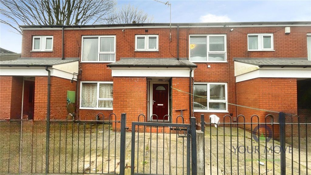 2 bed maisonette for saleTrafford Street, Rochdale, Greater Manchester OL11