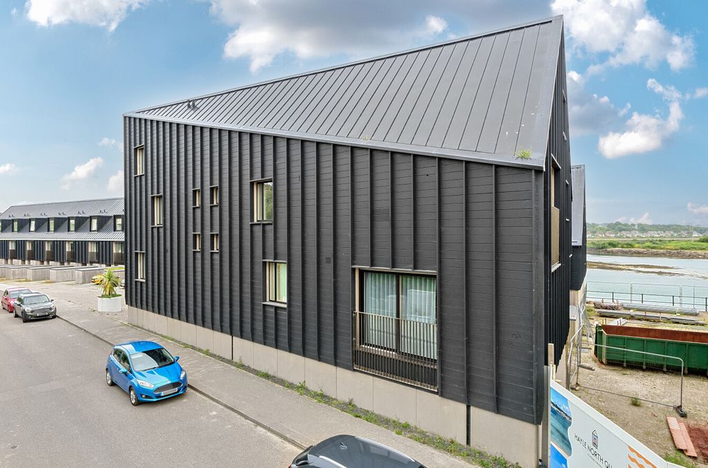 3 bed flat for saleNorth Quay, Hayle, Cornwall TR27