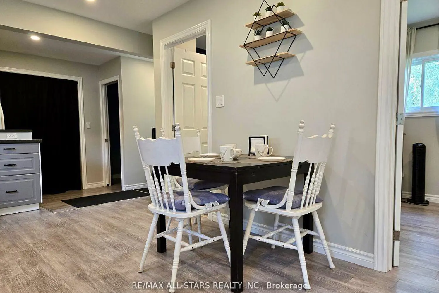 47 Kennedy Drive photo 4