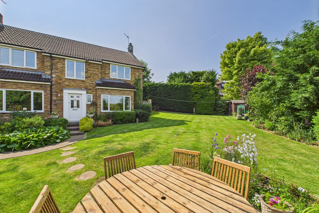 Additional image 19 of 6 bed detached house for saleAstley Road, Hemel Hempstead HP1