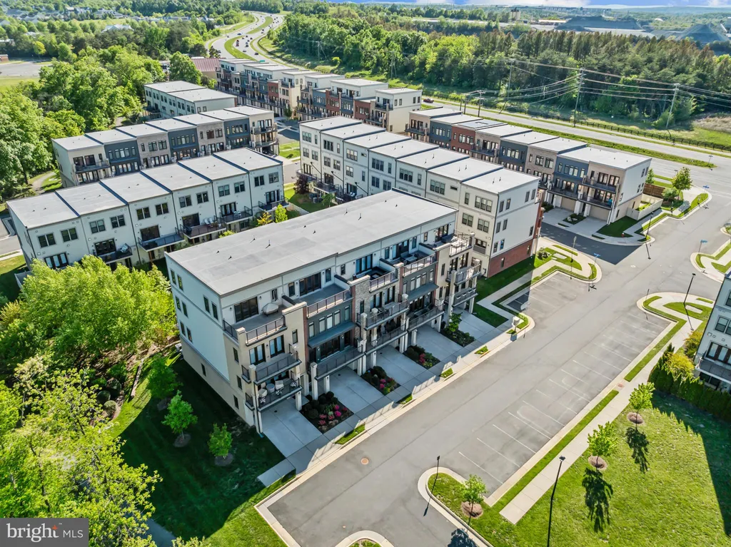 43071 Track Bed Terrace, Ashburn, VA 20147