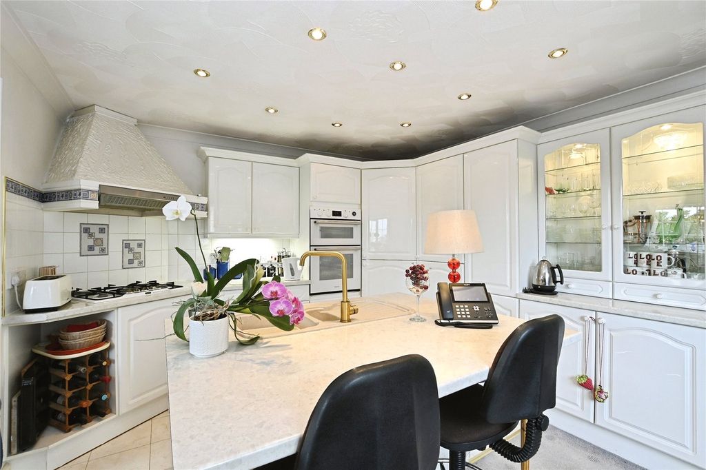 Additional image 2 of 6 bed detached house for saleHavant Road, Hayling Island, Hampshire PO11
