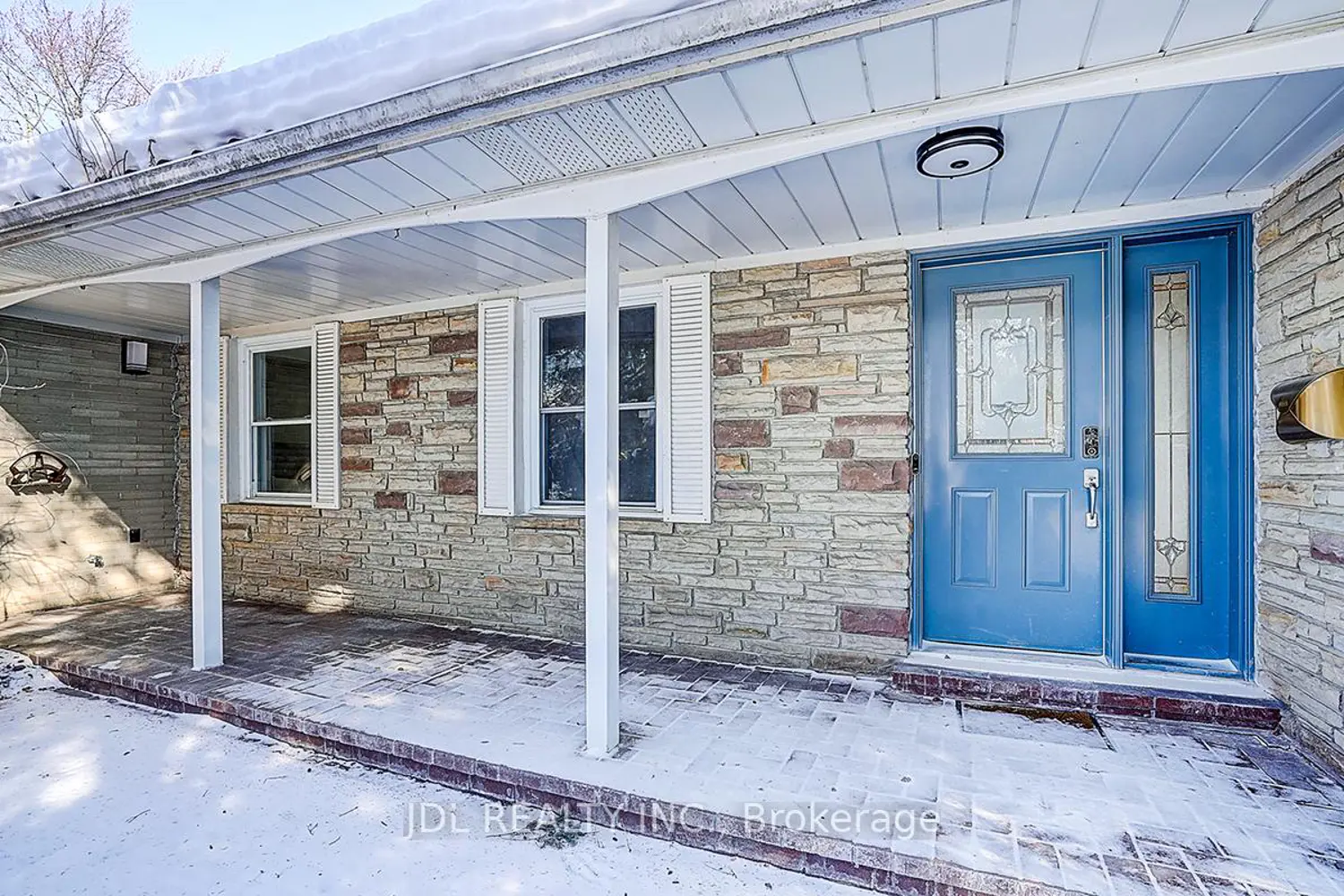 15 Crossburn Drive