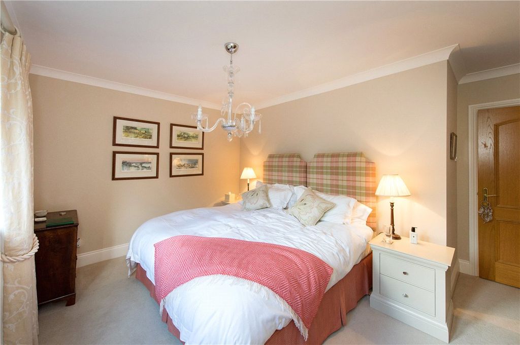 Additional image 15 of 5 bed detached house for saleFulwith Mill Lane, Harrogate, North Yorkshire HG2