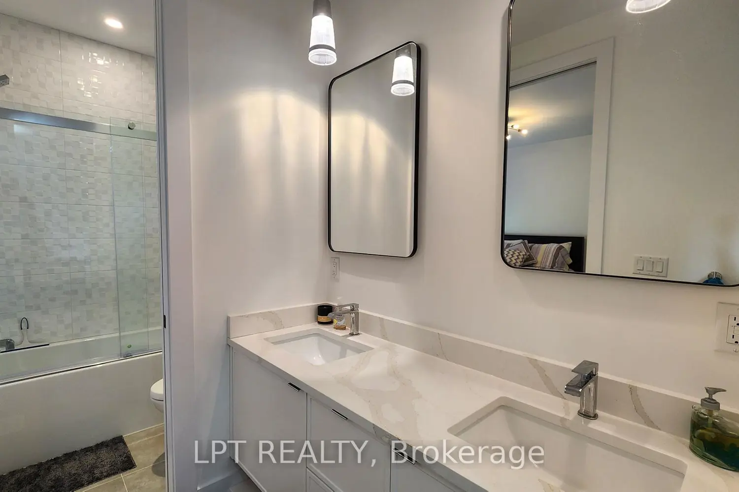 15 Byers Street photo 3