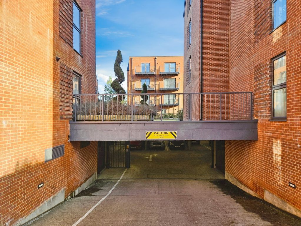Additional image 3 of 2 bed flat for saleStation Road, Hook, Hampshire RG27