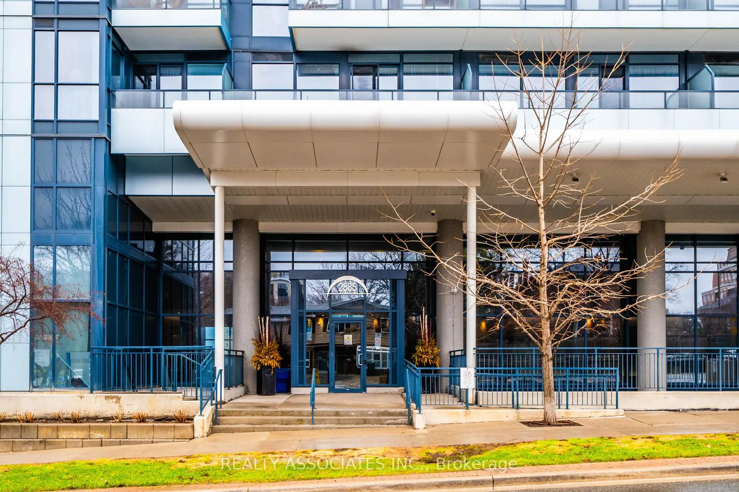 Additional image 4 of 2885 Bayview Avenue 238