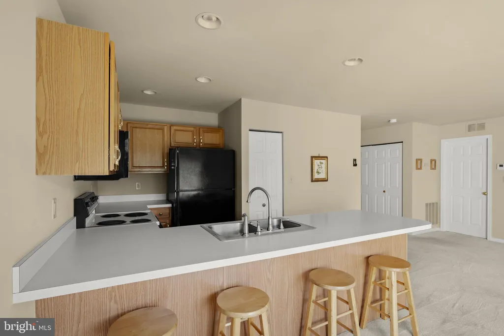 Additional image 9 of 12 Pebble Creek Drive, Lititz, PA 17543
