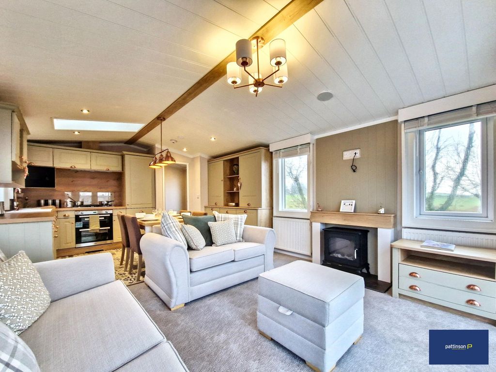 2 bed mobile/park home for saleLowgate, Hexham NE46 photo 5
