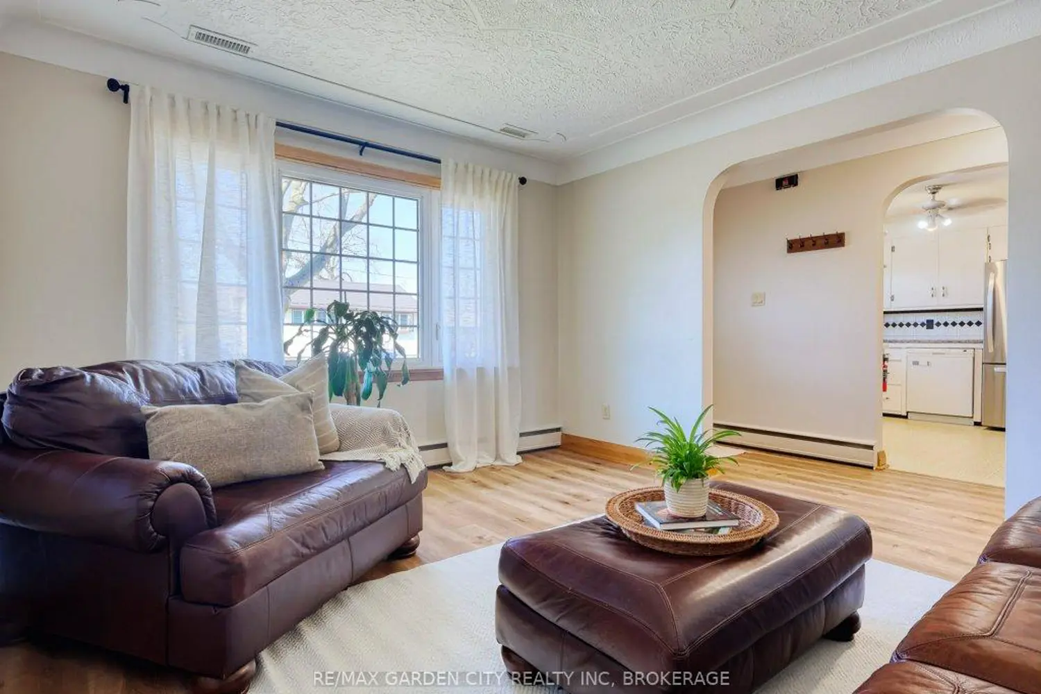 52 Carter Street photo 3