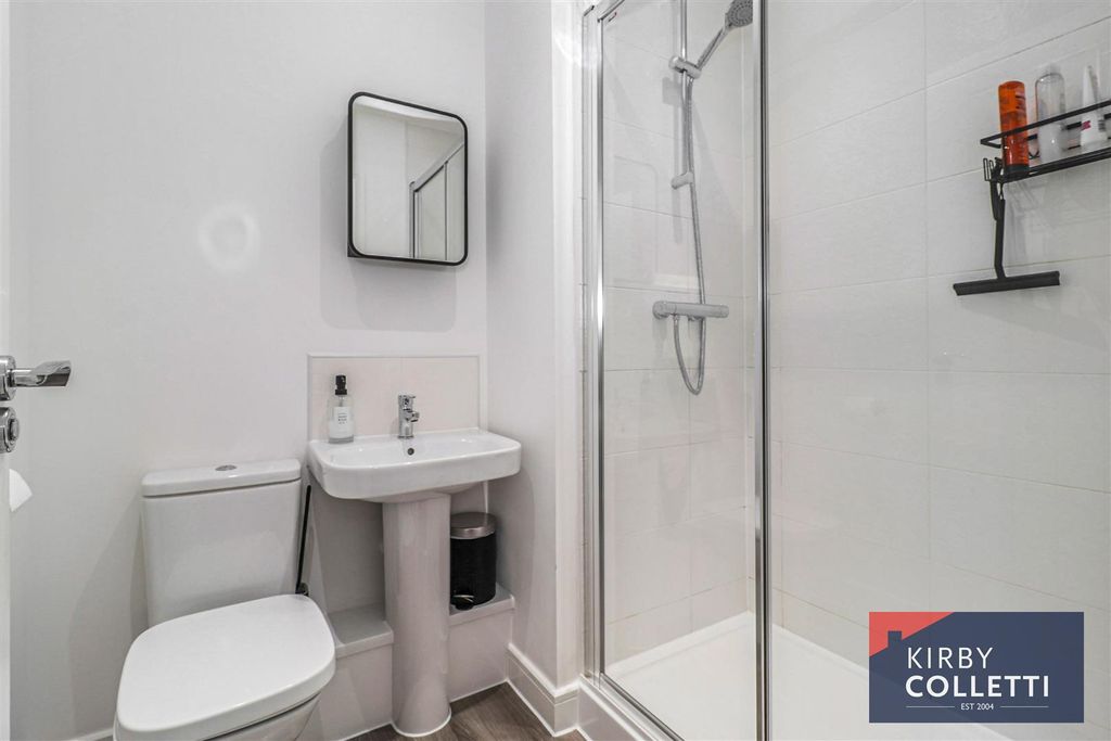 Additional image 10 of 2 bed flat for saleSchofield Way, Hoddesdon EN11