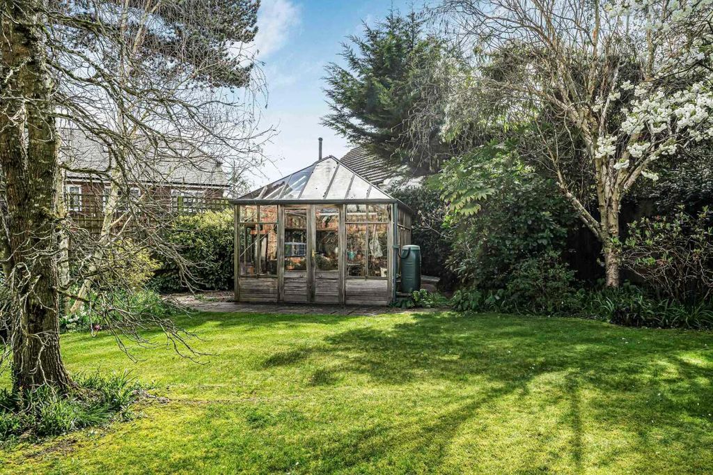 Additional image 22 of 5 bed detached house for saleGreen Lane, Henley-On-Thames RG9