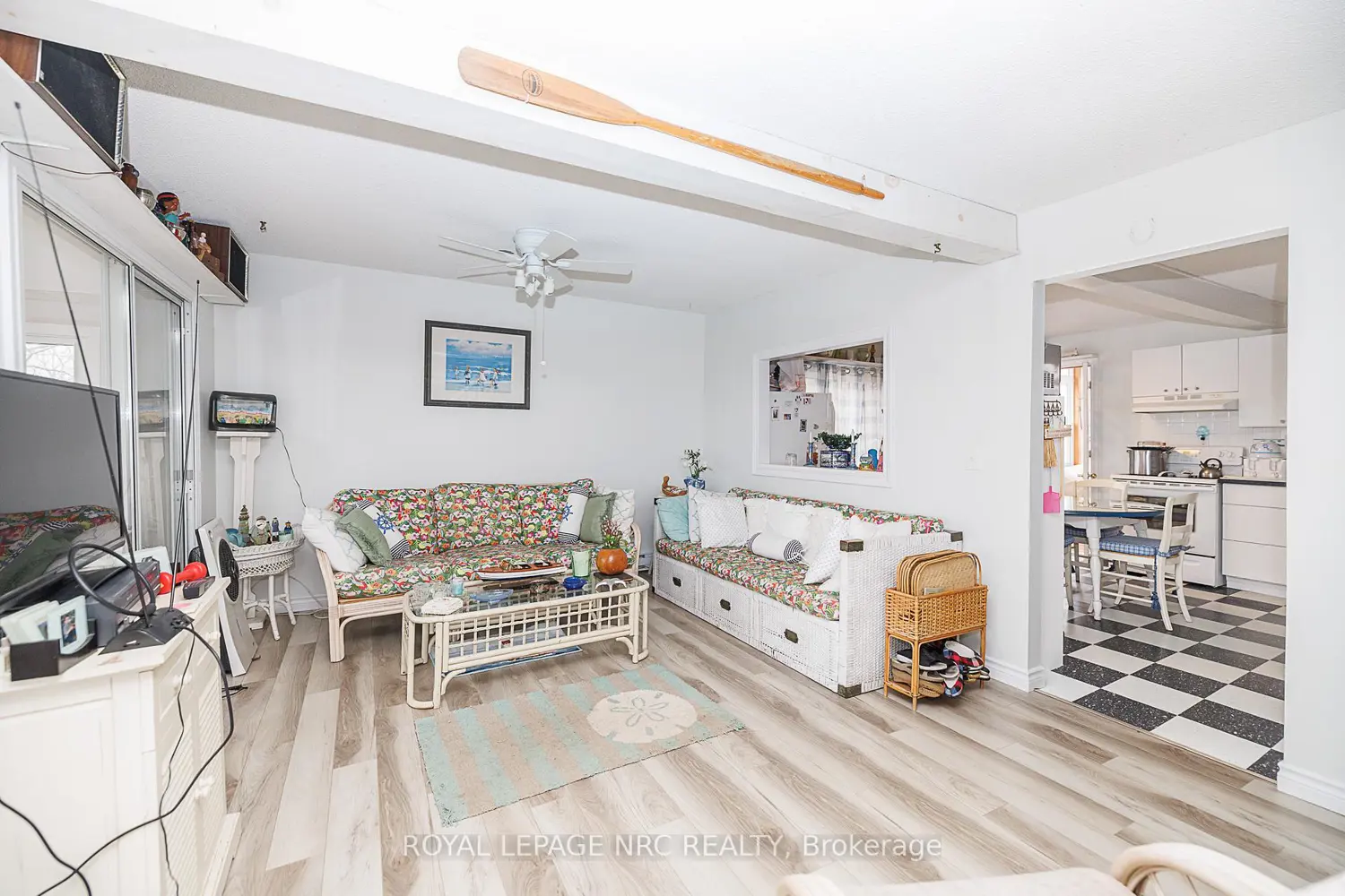 3840 Terrace Lane photo 4