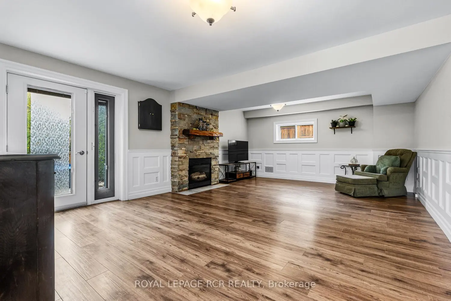 56 Wilson Crescent photo 5