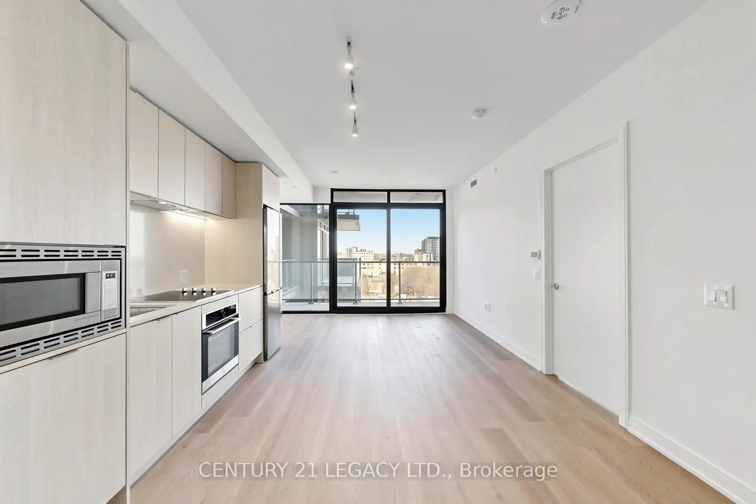 3009 Novar Road 628 photo 4